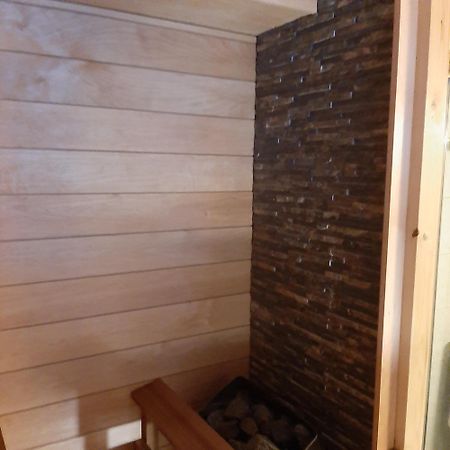 Chill Cave - Logwood Cottage Рука Екстериор снимка