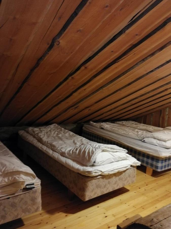 Chill Cave - Logwood Cottage Рука Екстериор снимка