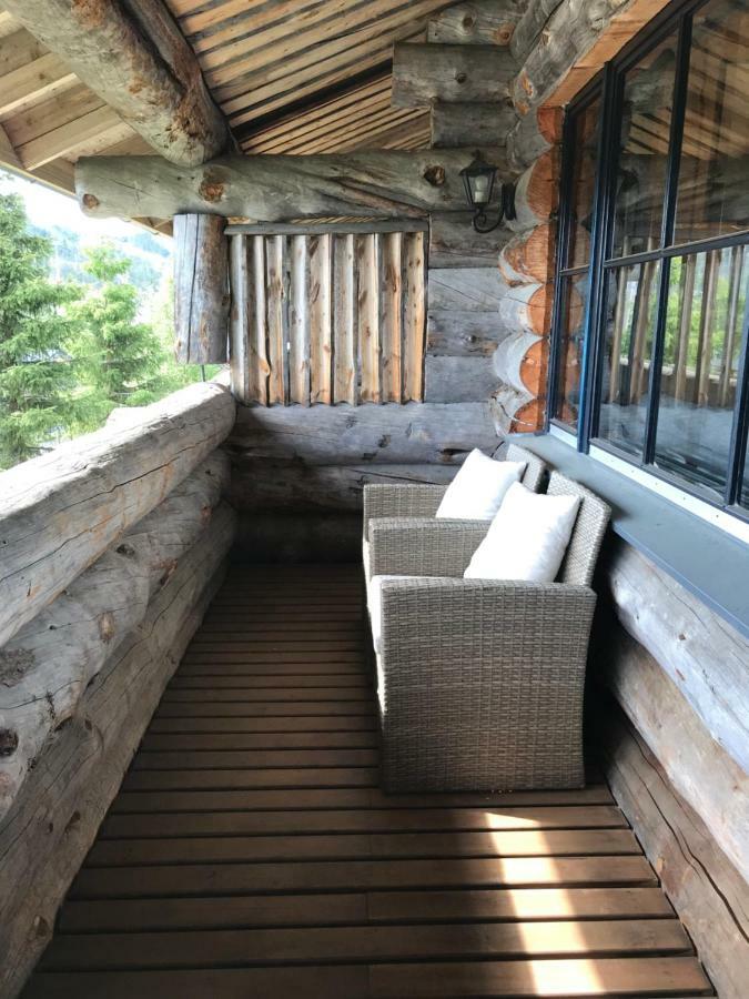 Chill Cave - Logwood Cottage Рука Екстериор снимка